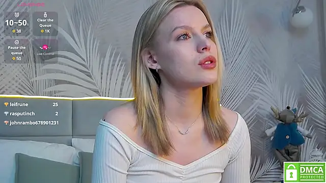 Snapshot of AmaliaBell chatting on December 2024 04:59:02 PM AmaliaBell online show from December 2024 04:59:02 PM