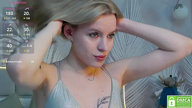 Snapshot of AmaliaBell chatting on December 2024 01:09:01 PM AmaliaBell online show from December 2024 01:09:01 PM