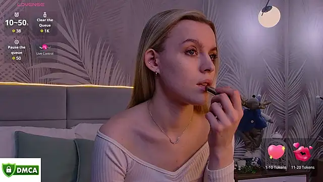 Snapshot of AmaliaBell chatting on January 2025 01:15:01 PM AmaliaBell online show from January 2025 01:15:01 PM