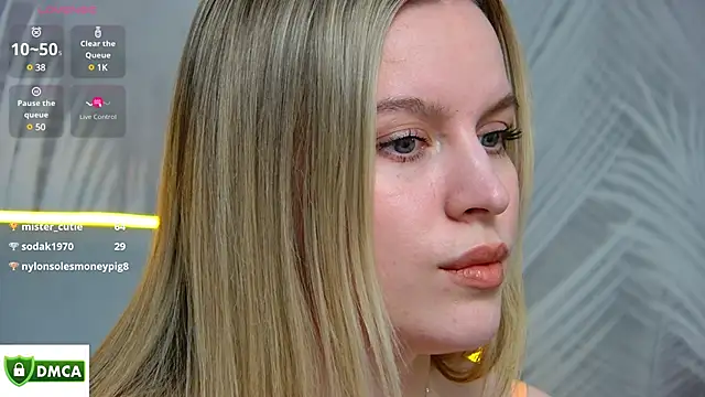 Snapshot of AmaliaBell chatting on February 2025 04:57:01 PM AmaliaBell online show from February 2025 04:57:01 PM