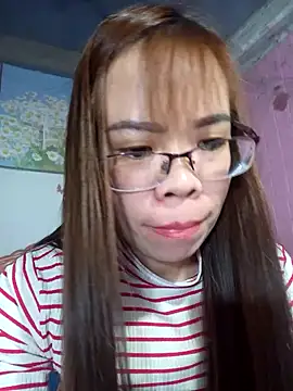   Mai-love19   online show from February 2025 01:05:01 PM