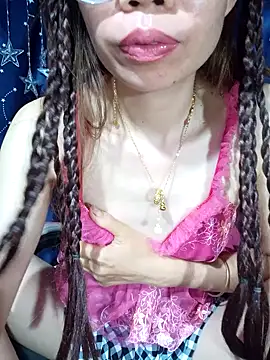   Mai-love19   online show from April 2026 10:51:01 PM