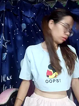   Mai-love19   online show from June 2026 11:02:02 PM