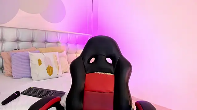 pervert lizza online show from January 2025 11:43:01 AM