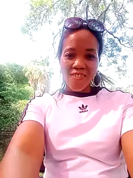 BabySweetDee online show from December 2024 01:00:02 PM