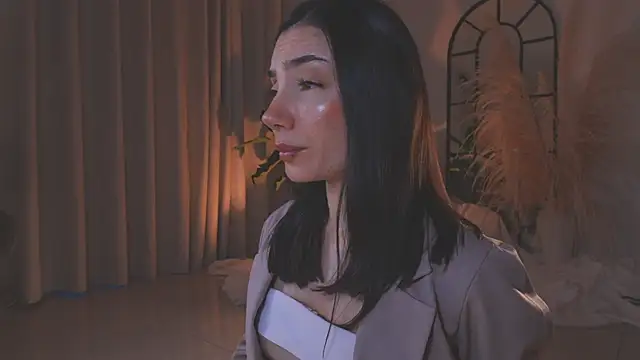 AmyArmstrong online show from September 2025 11:05:01 PM