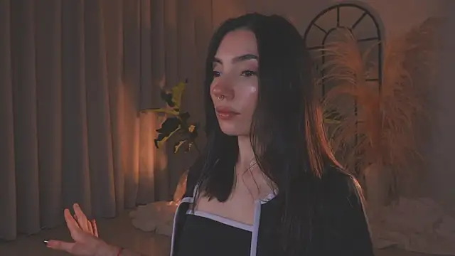 AmyArmstrong online show from September 2025 11:41:01 PM