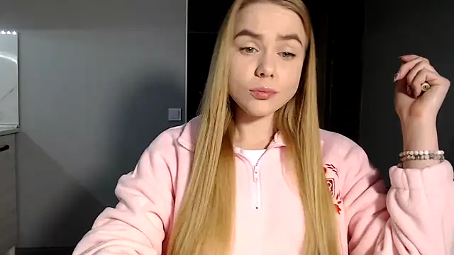 Snapshot of Sunbeam_ chatting on February 2025 02:46:01 PM Sunbeam online show from February 2025 02:46:01 PM