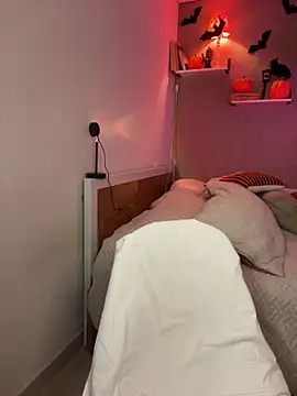 DaniDusan  online show from October 2025 12:36:01 AM