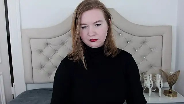 LaraDream online show from December 2024 07:03:01 AM