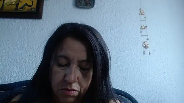 valeriapinter online show from April 2026 12:43:01 PM