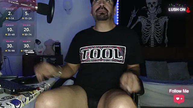 soyelcarlitos  online show from September 2025 11:00:01 AM