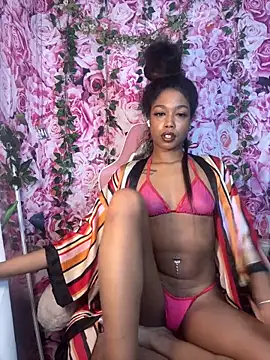 mismialove online show from November 2025 10:26:02 AM