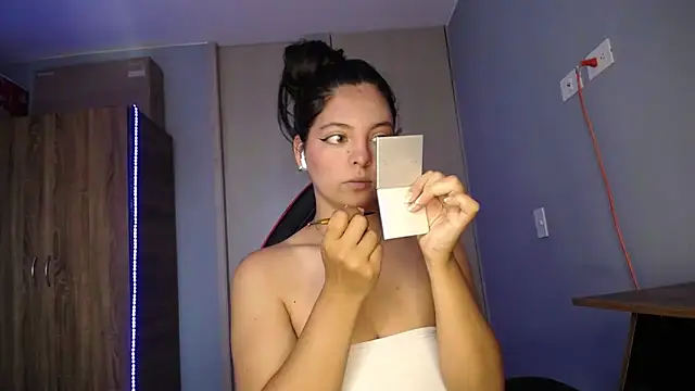 susan smith18 online show from December 2025 02:04:01 PM